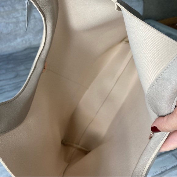 🆕 Ulta Beauty Faux Leather Tote - Picture 7 of 13